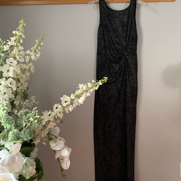 Gathered Swirl-Pattern Sparkle Calvin Klein Gown - Picture 8 of 11